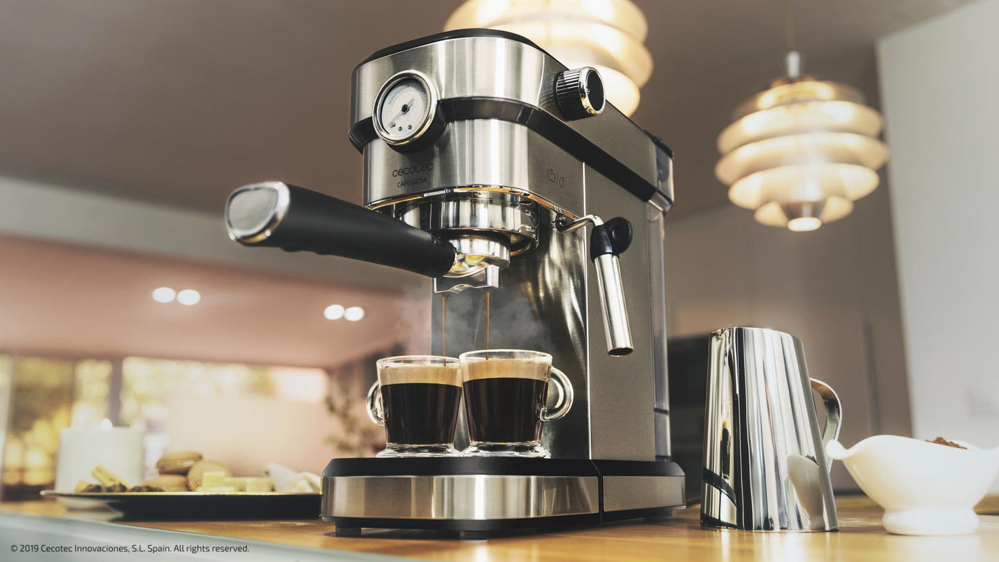 Machine à espresso Cecotec  cafelizzia 20 bars de pression